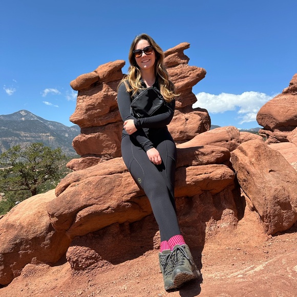 Meet your Posher, Courtney - Picture 2 of 4